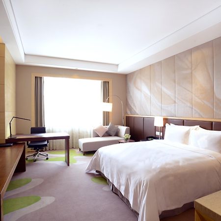 Hai Tian Expo Hotel Циндао Екстериор снимка